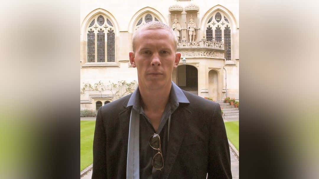 Court of Appeal halves damages in Laurence Fox v Simon Blake libel case over Twitter "racist" and "paedophile" exchanges