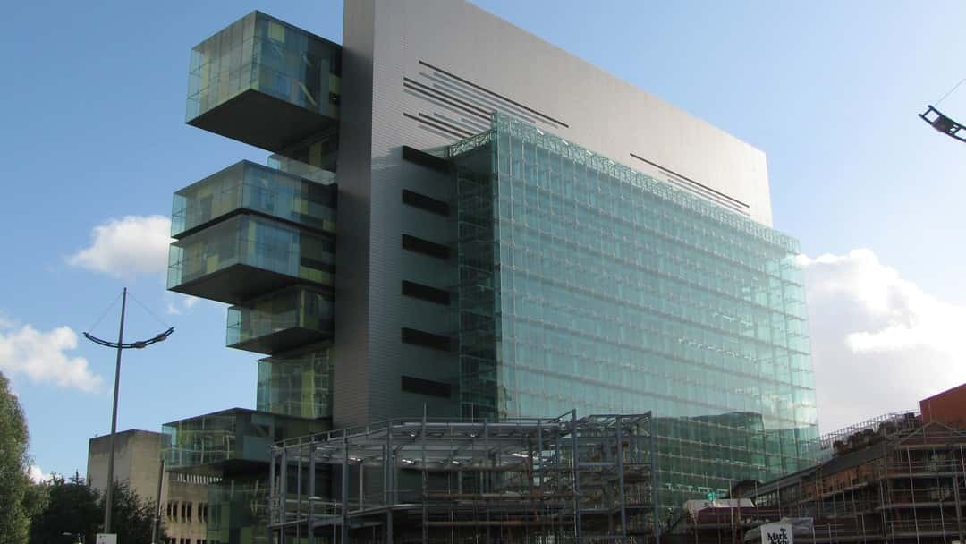 Guest v Nottingham University Hospitals NHS Trust: cardiac arrest caused by pulmonary embolism, not negligent anaesthetic management