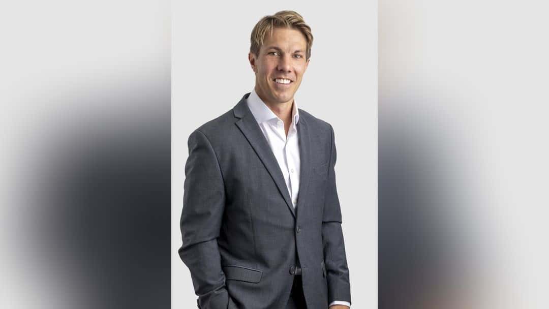 Walkers enhances team with Simon Hurry