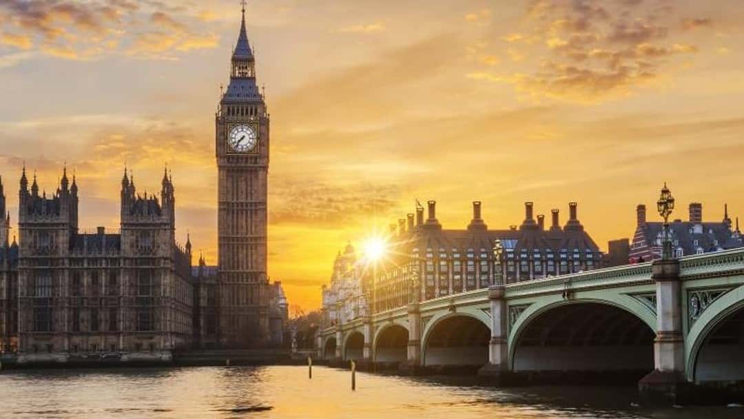 Asylum seekers and the UK’s humanitarian and legal responsibilities