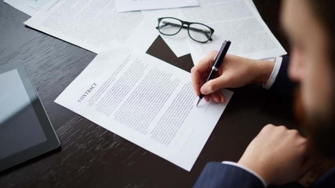 Uptick in contracts advice