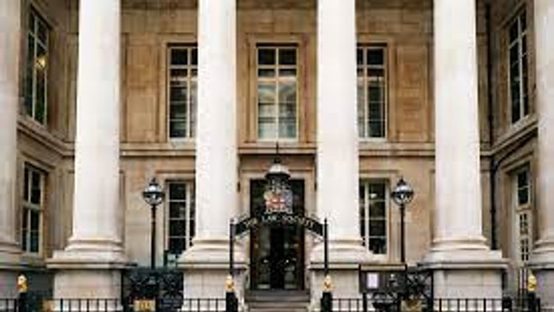 Legal sector needs clarity on AI