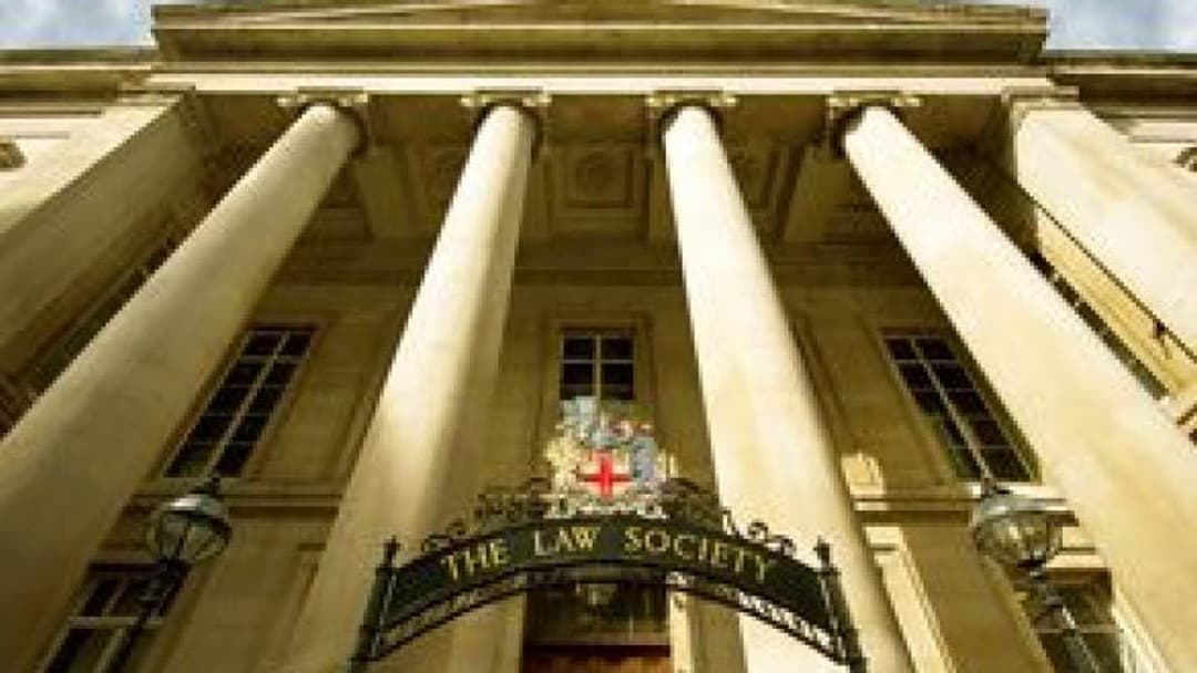 Aon offers indemnity package to CQS and Lexcel firms