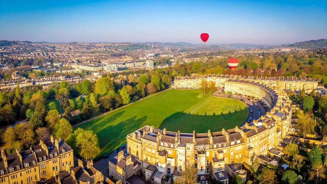 Property  3+  Hybrid – Bath Area 