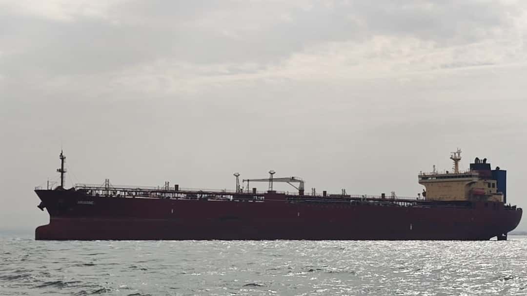 UK targets Russian shadow fleet