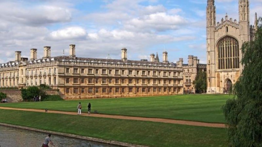 Oxbridge graduates lead pupillage success