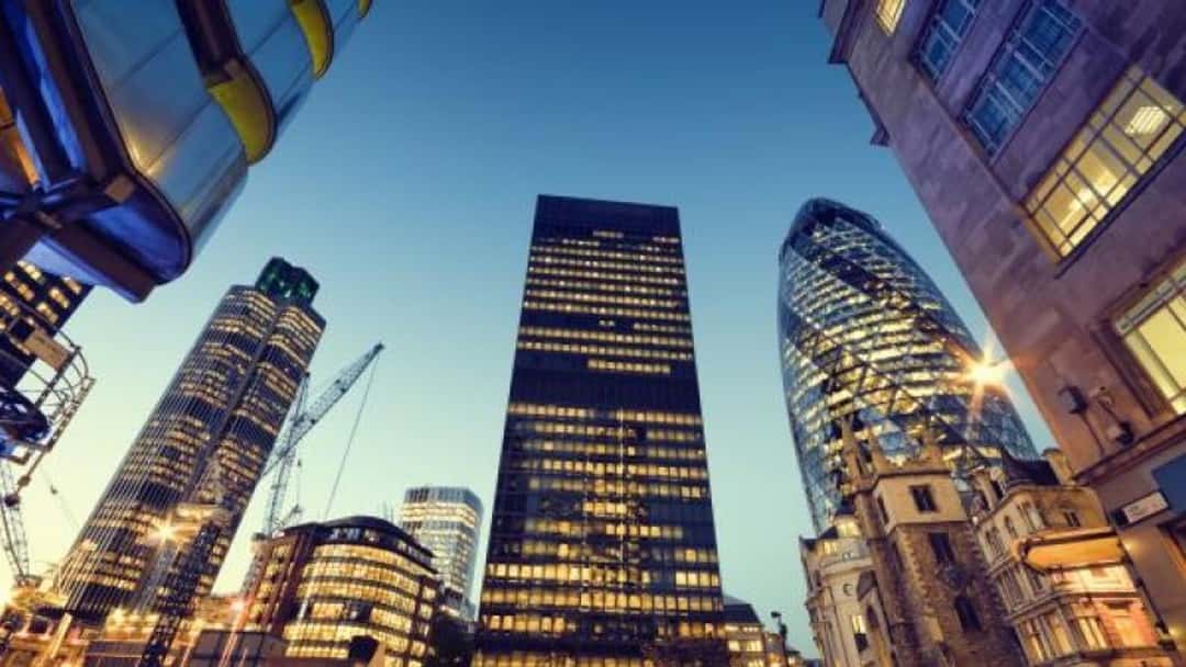 Government urged to reconsider fraud trials
