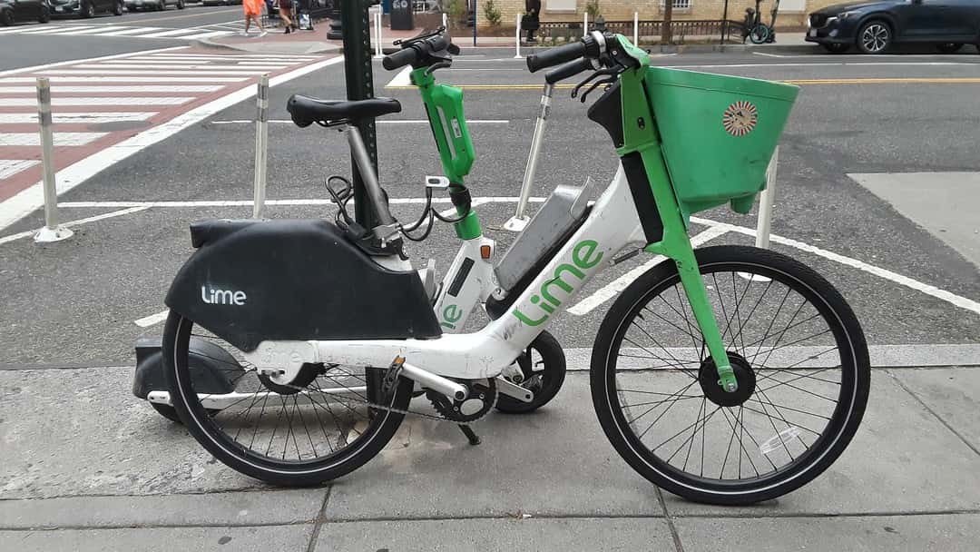 E-bike and e-scooter injuries escalate