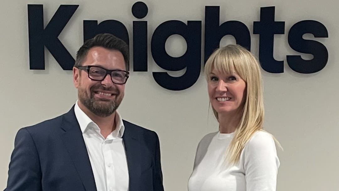 Russell Dowling joins Knights in Leicester