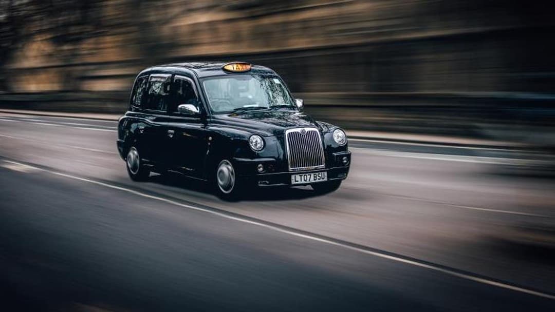 Government strengthens taxi licensing checks to protect passengers