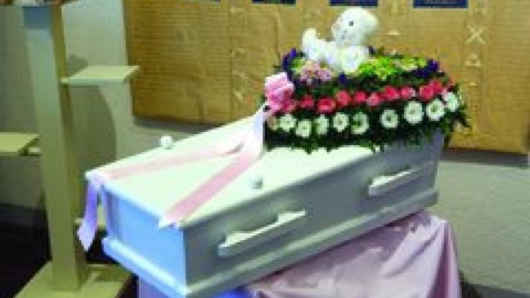 Intensive care doctors call for rapid access to courts to stop children suffering